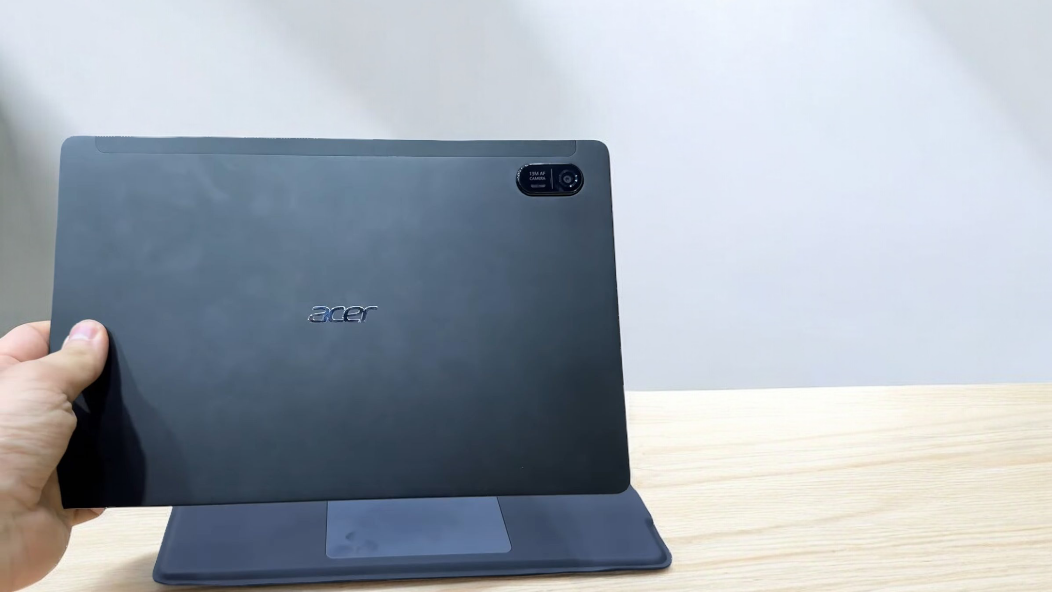 Acer Iconia X12